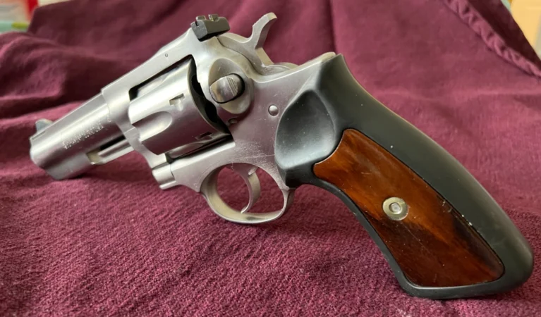 Ruger GP100 side view